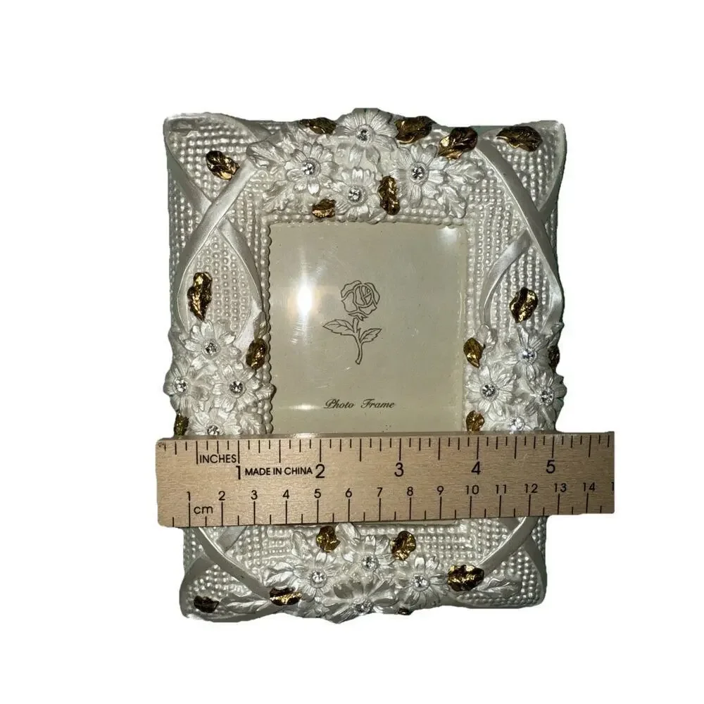 Unbranded white rhinestone